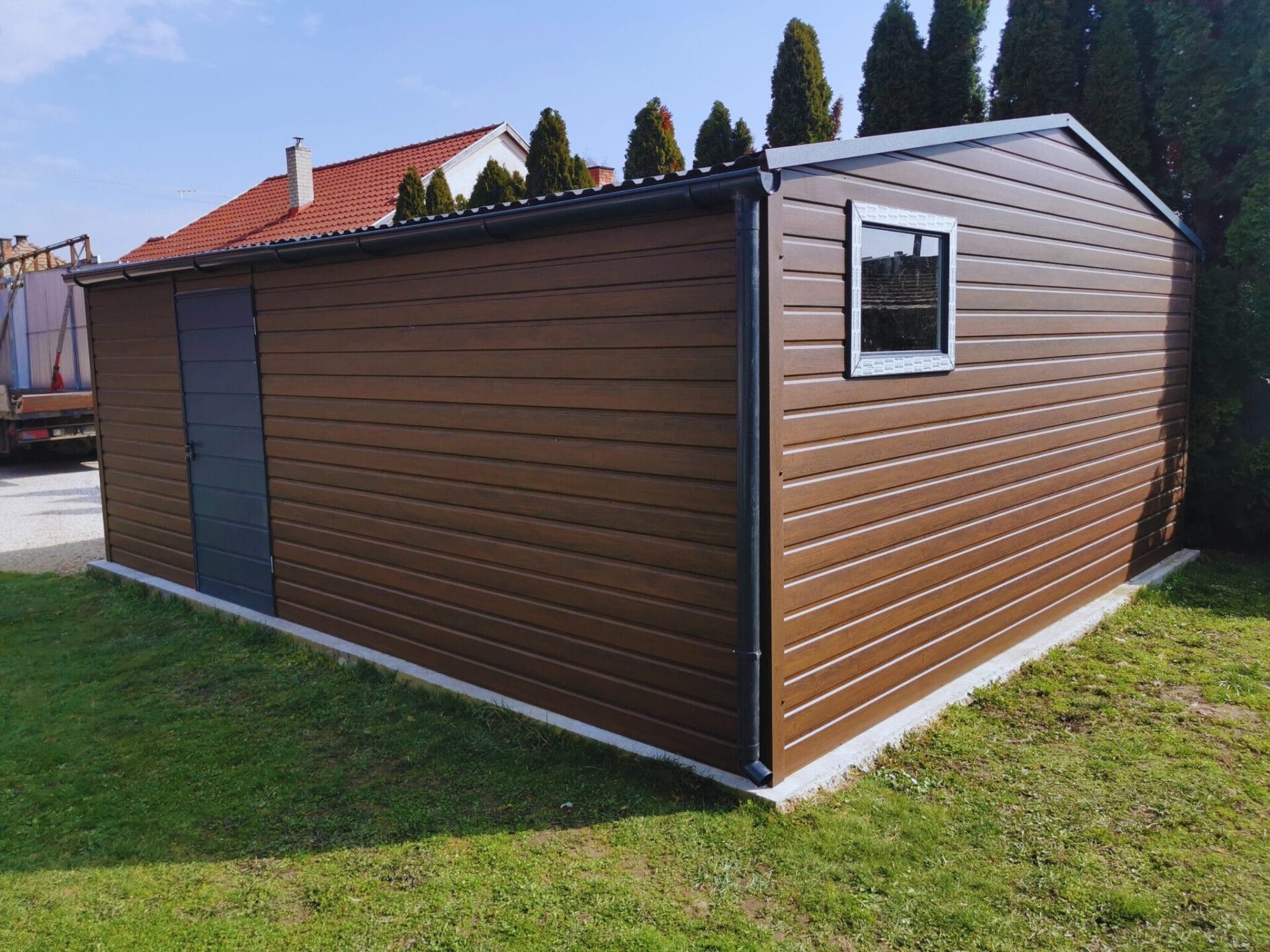 GARAŻ BLASZANY 5X5 DREWNOPODOBNY DWUSPADOWY - obrazek 2