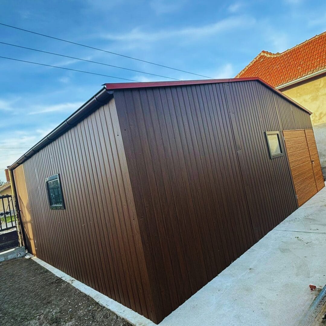 GARAŻ BLASZANY 8X6 DREWNOPODOBNY DWUSPADOWY - obrazek 2